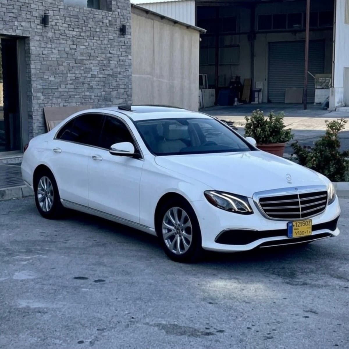 Mercedes-Benz E 300