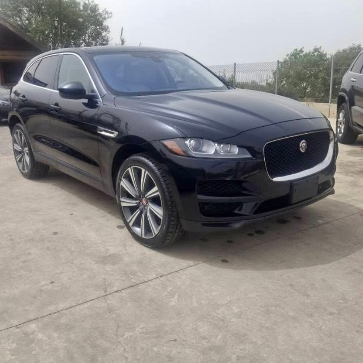 Jaguar F-PACE