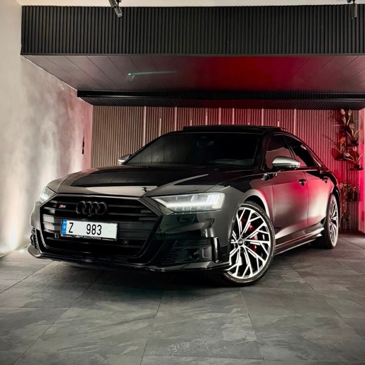 2020 Audi S8