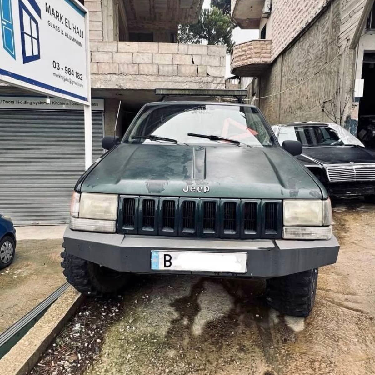 Jeep Cherokee