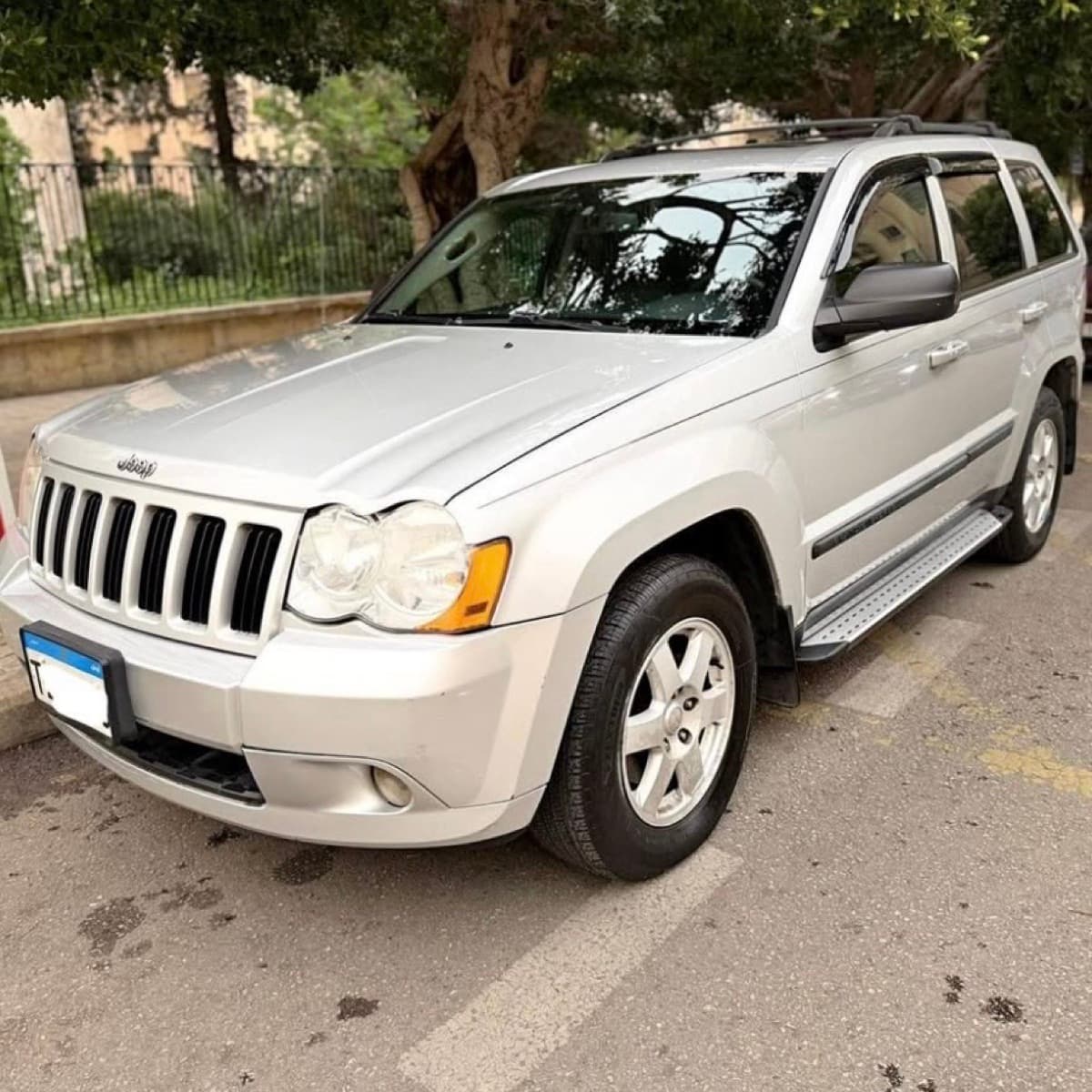 Jeep Grand Cherokee Laredo