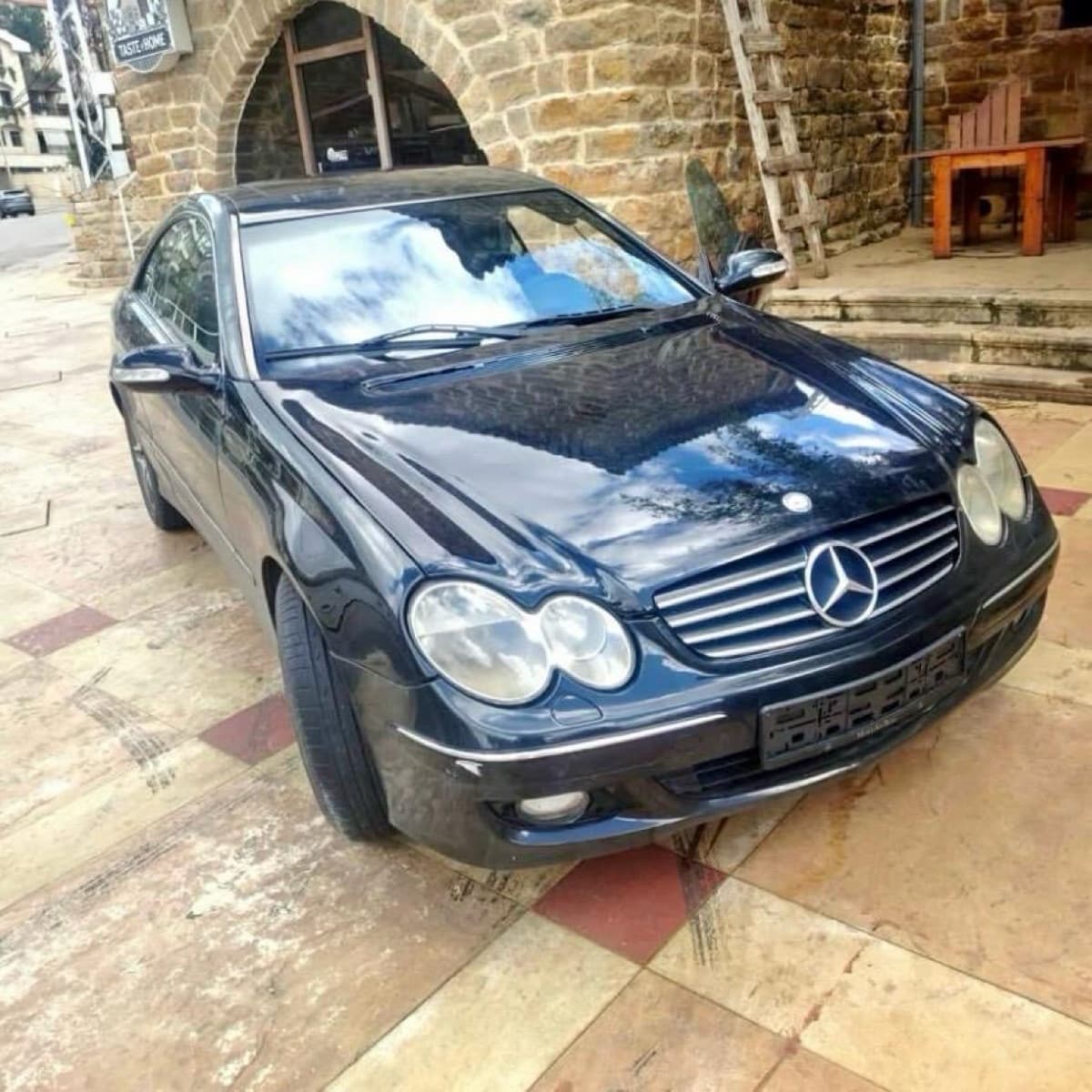 Mercedes-Benz CLK 320