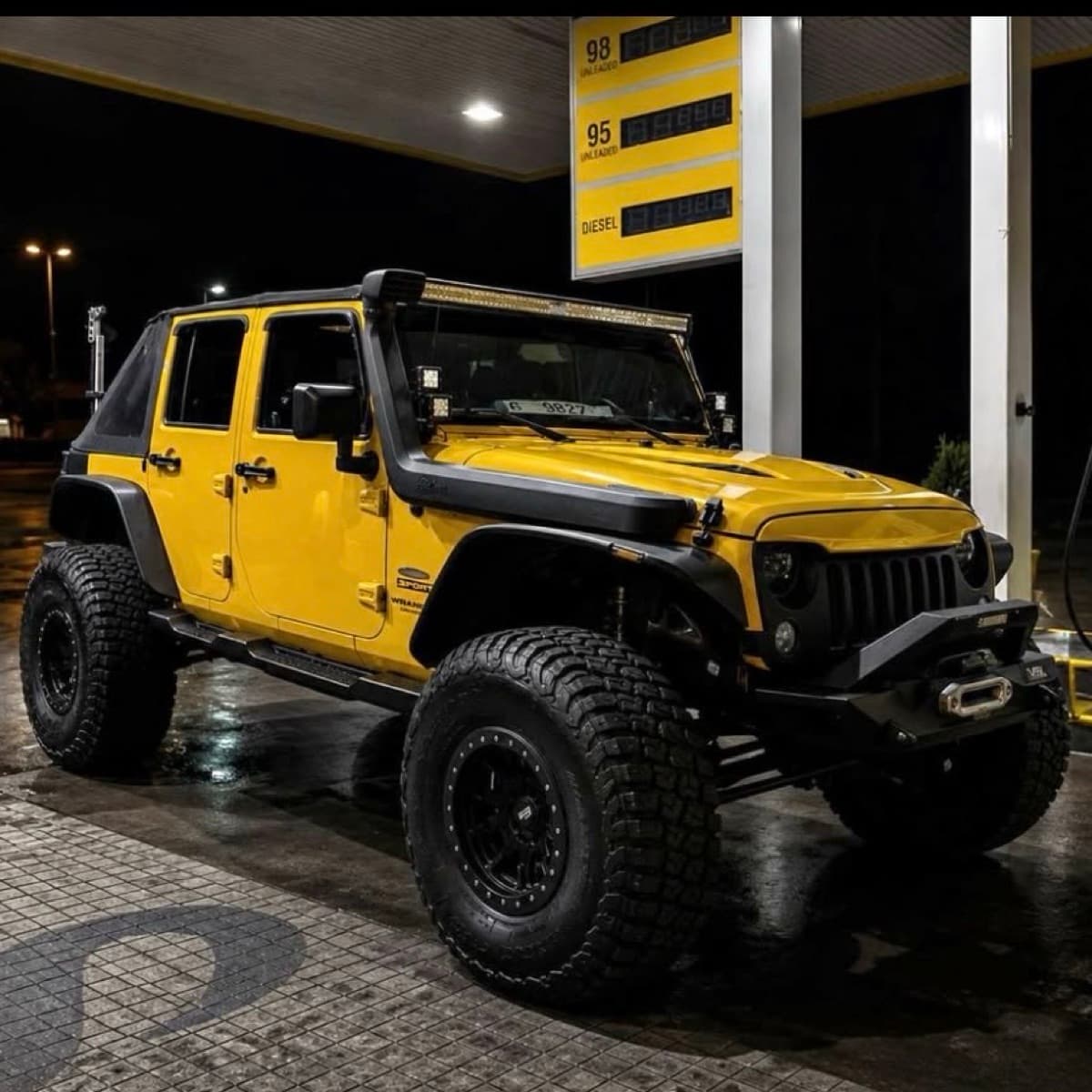 Jeep Wrangler Sahara Sport