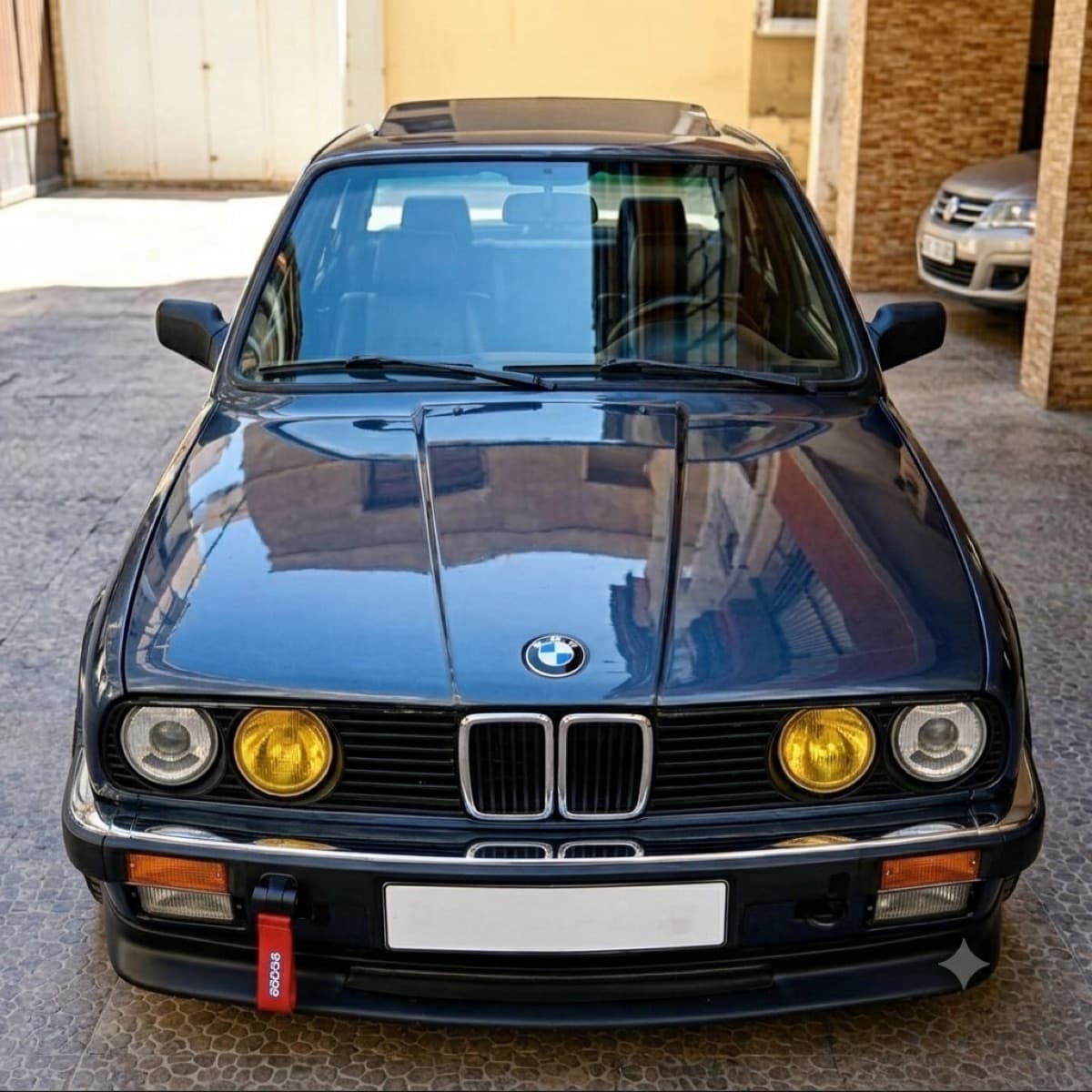 BMW 323i