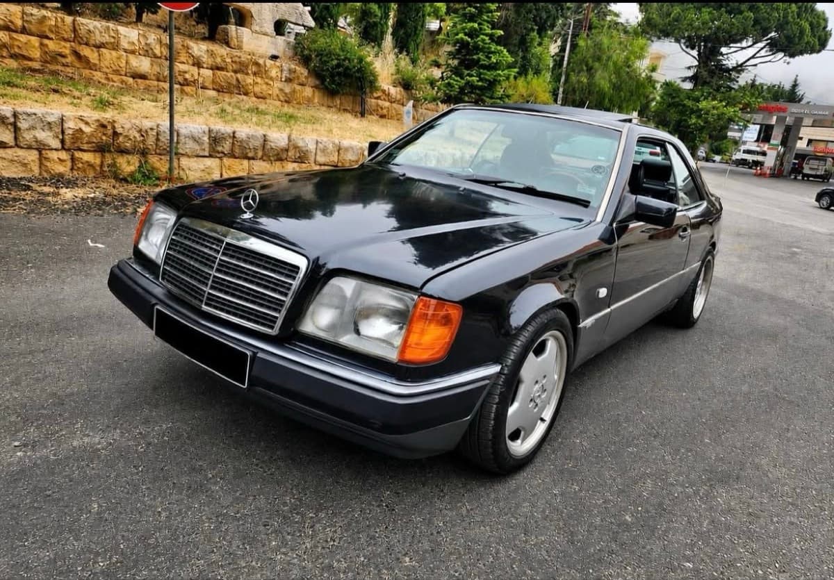 Mercedes-Benz 300 CE