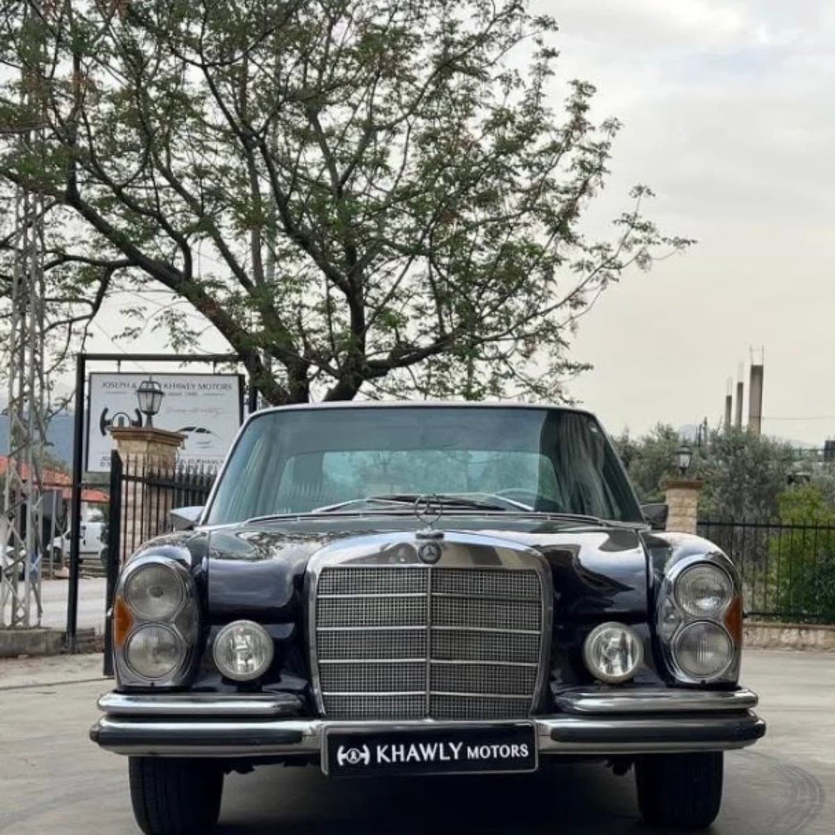Mercedes-Benz 280 SE