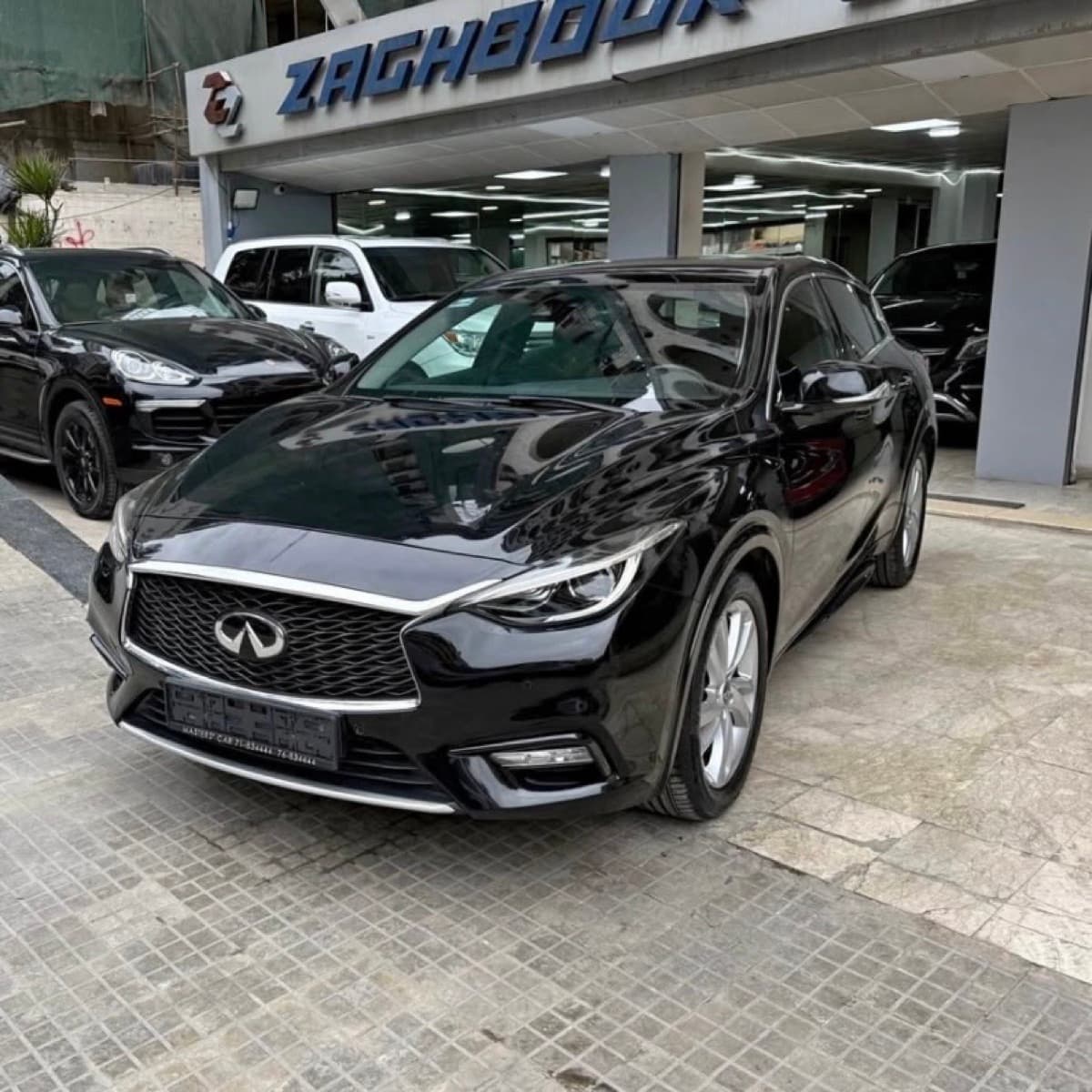 2017 Infiniti Q30