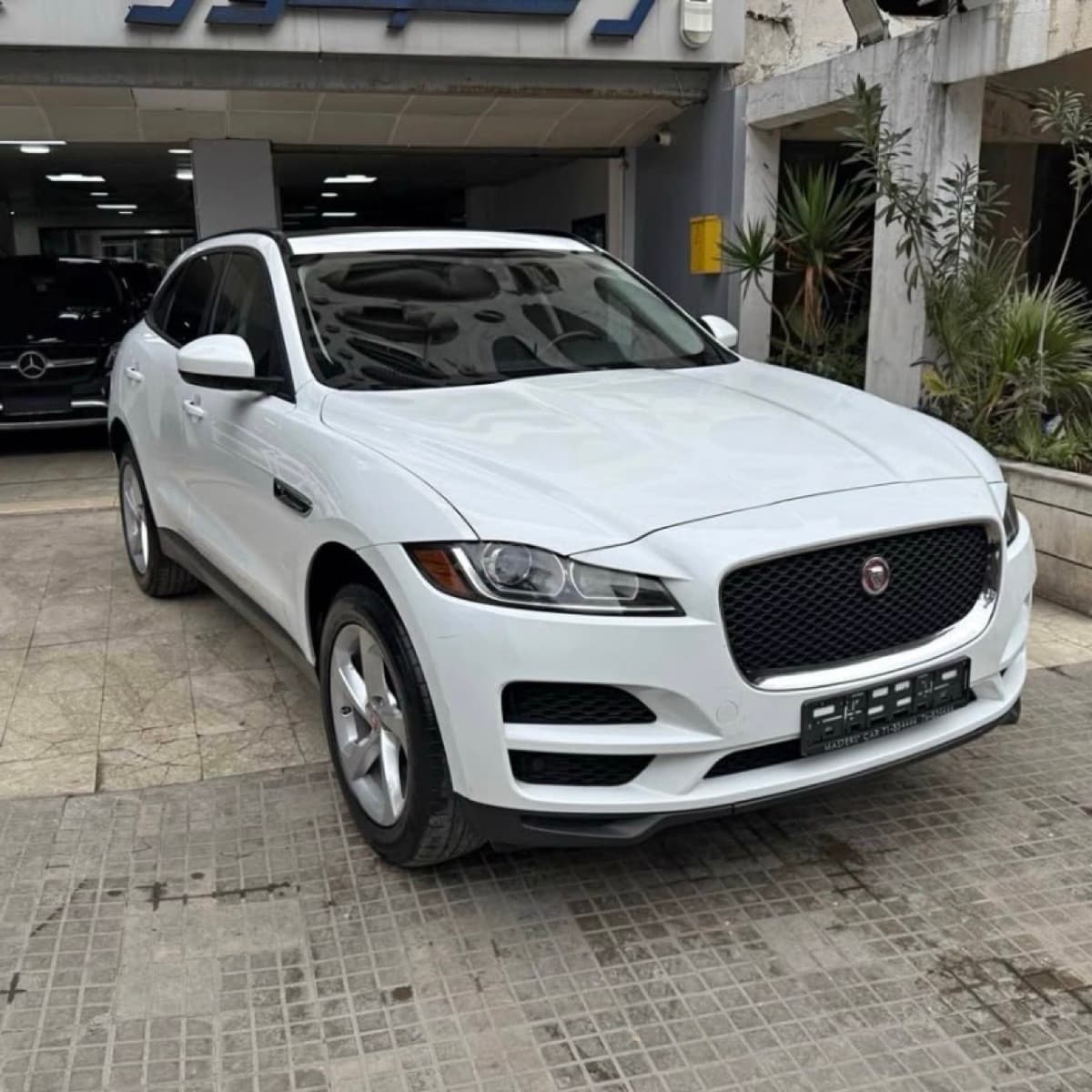 Jaguar F-PACE