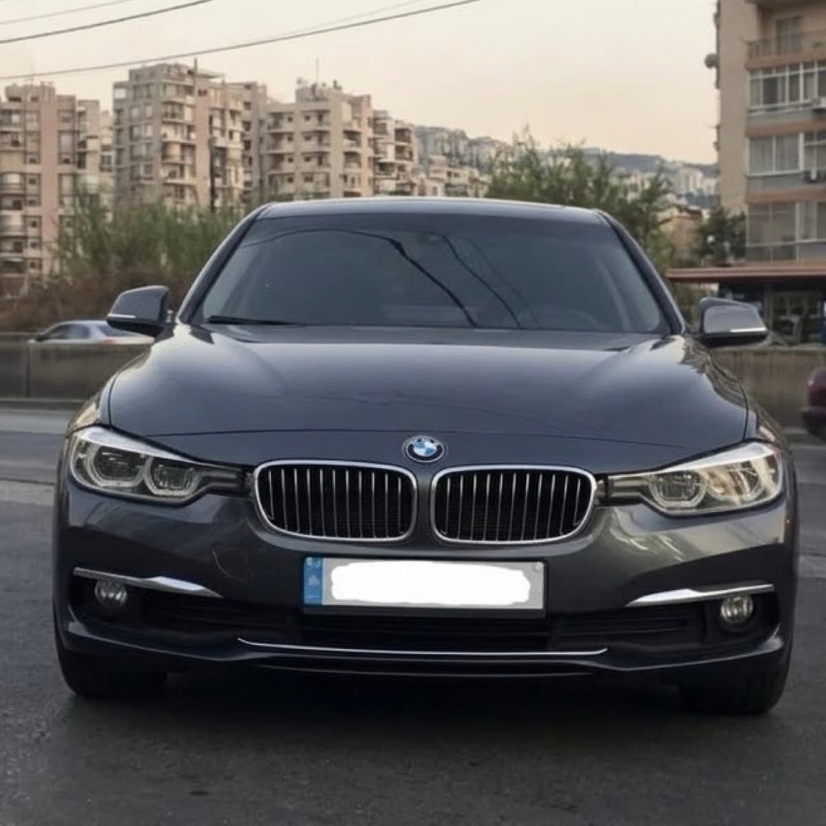 BMW 320i
