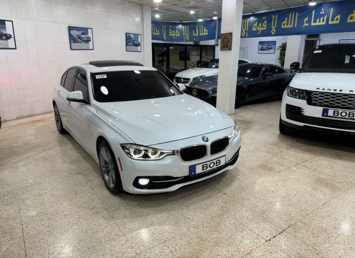 BMW 330e