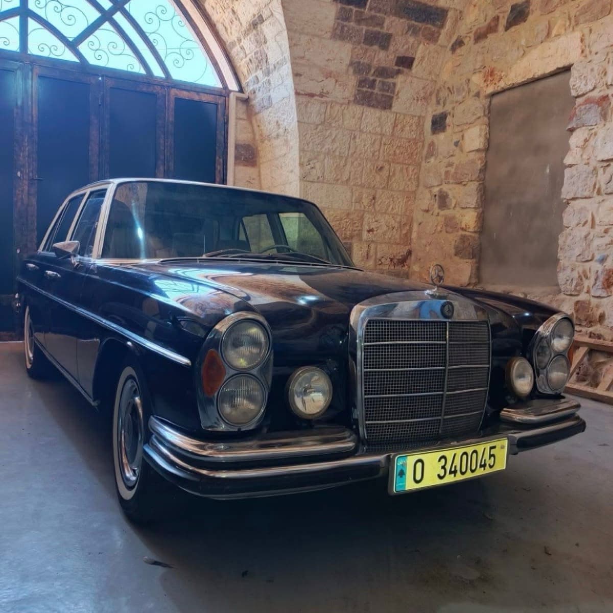 Mercedes-Benz 280 SE