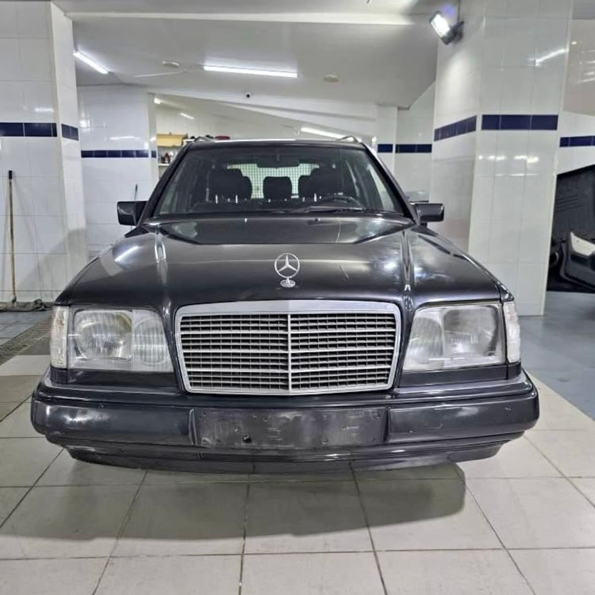 Mercedes-Benz E 280