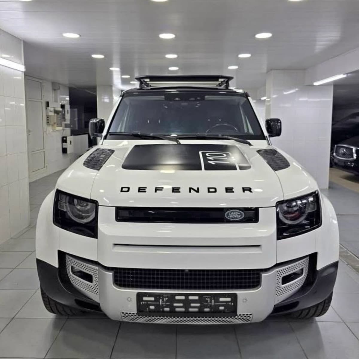Land Rover Defender