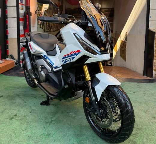 Honda ADV 750