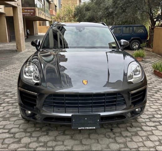 Porsche Macan S