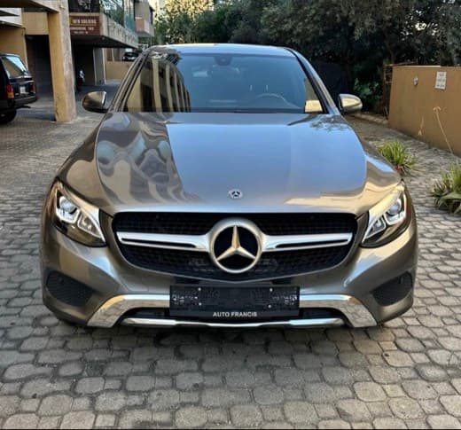 Mercedes-Benz GLC-300