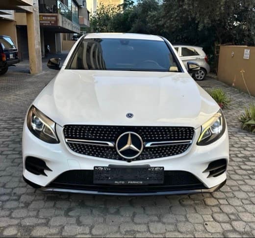 Mercedes-Benz GLC-300