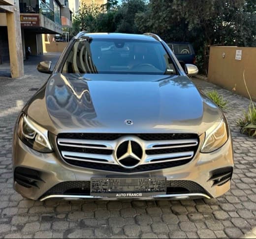 Mercedes-Benz GLC-300