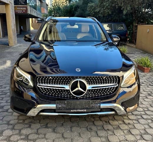 Mercedes-Benz GLC-300