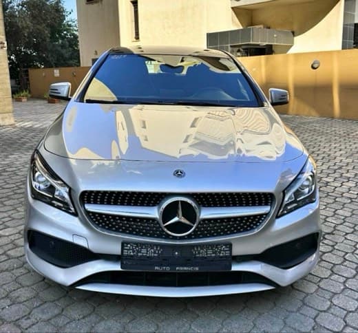 Mercedes-Benz GLA-250