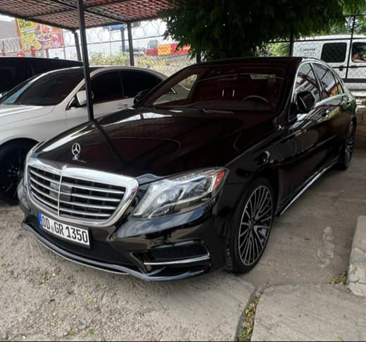 Mercedes-Benz S-550