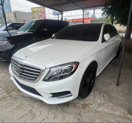 Mercedes-Benz S-550