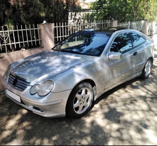 Mercedes-Benz C 230