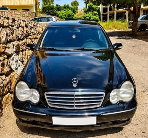 Mercedes-Benz C 320