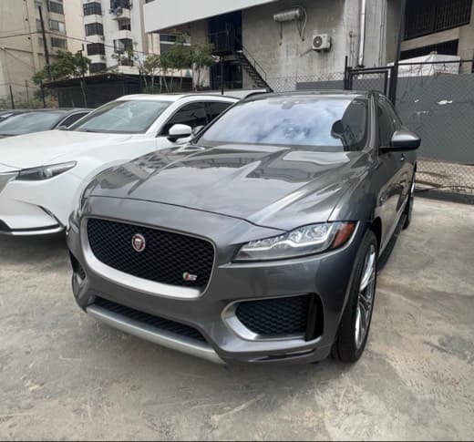 Jaguar F-PACE S