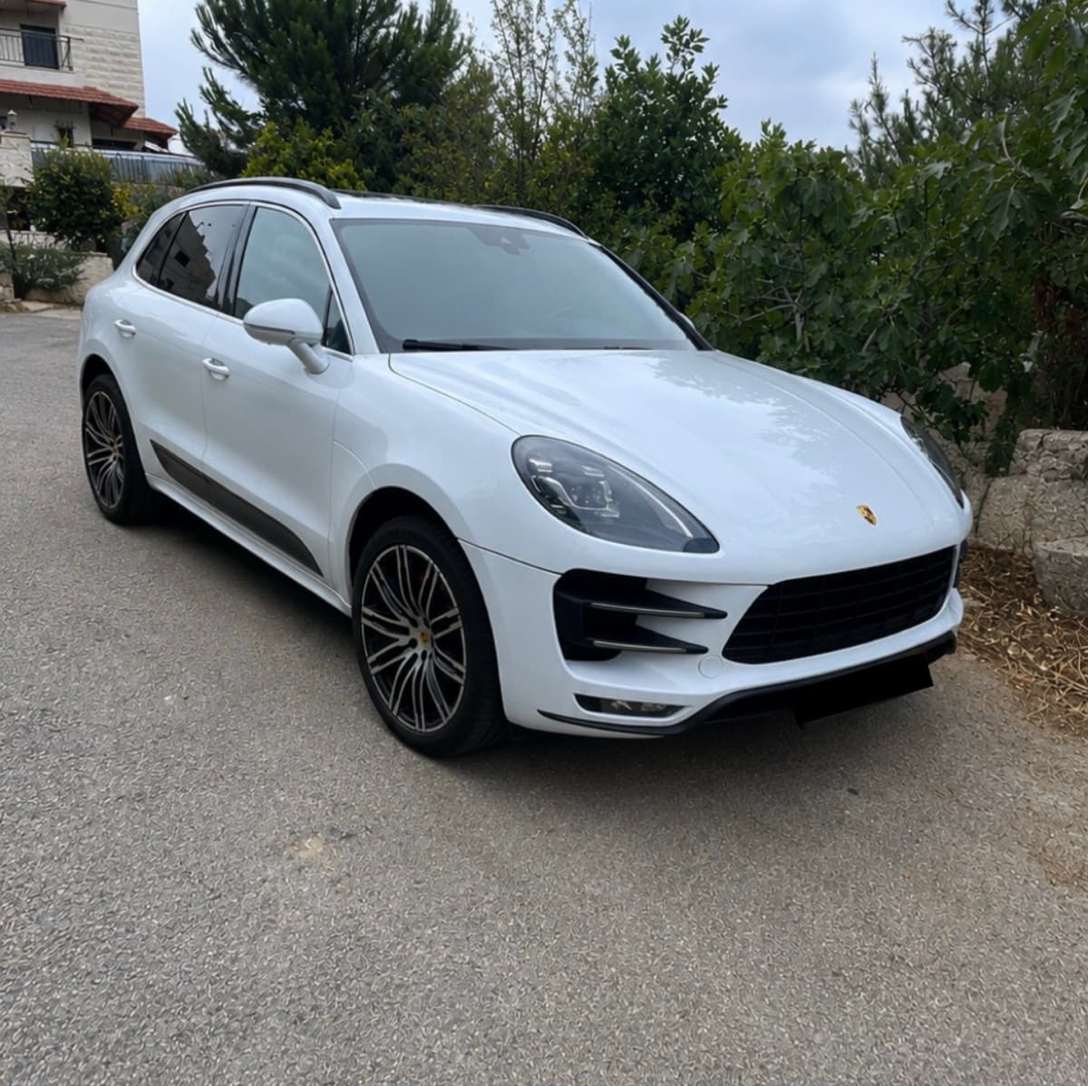 Porsche Macan Turbo Performance Package