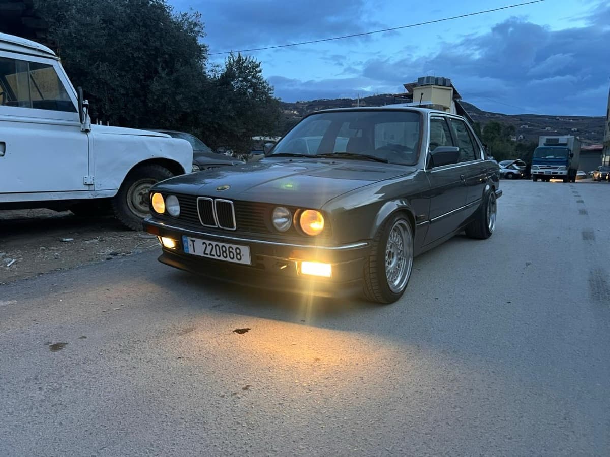 BMW 325i