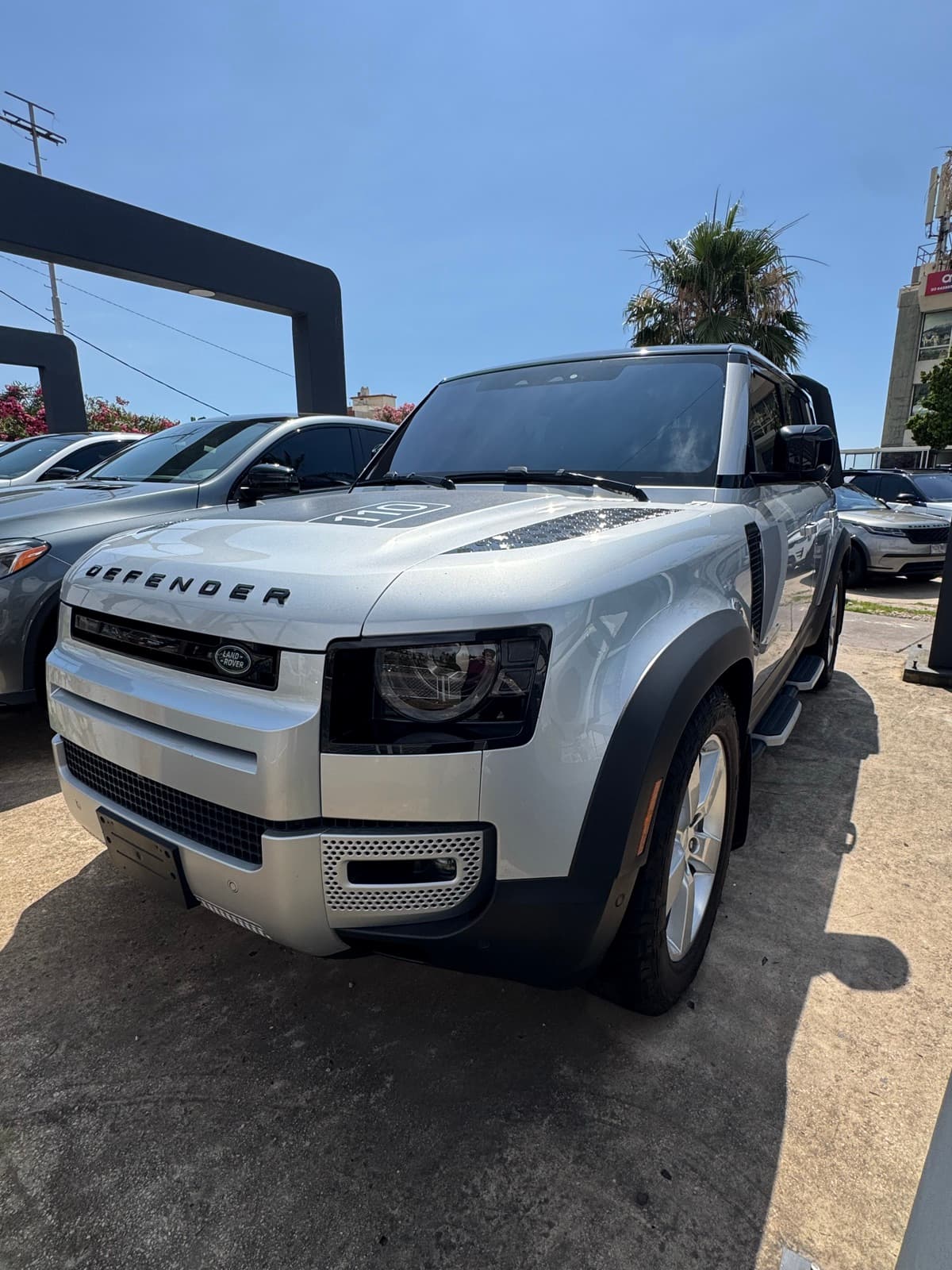 Land Rover Defender
