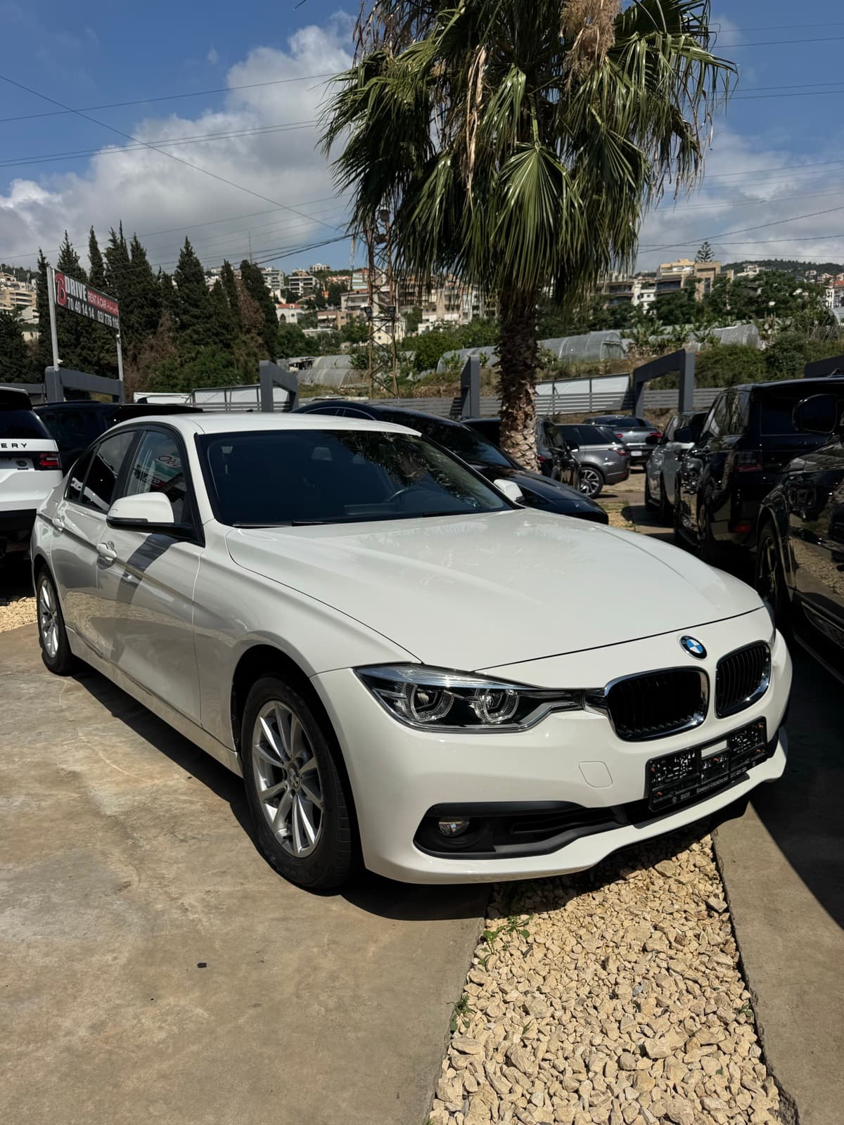 BMW 320i