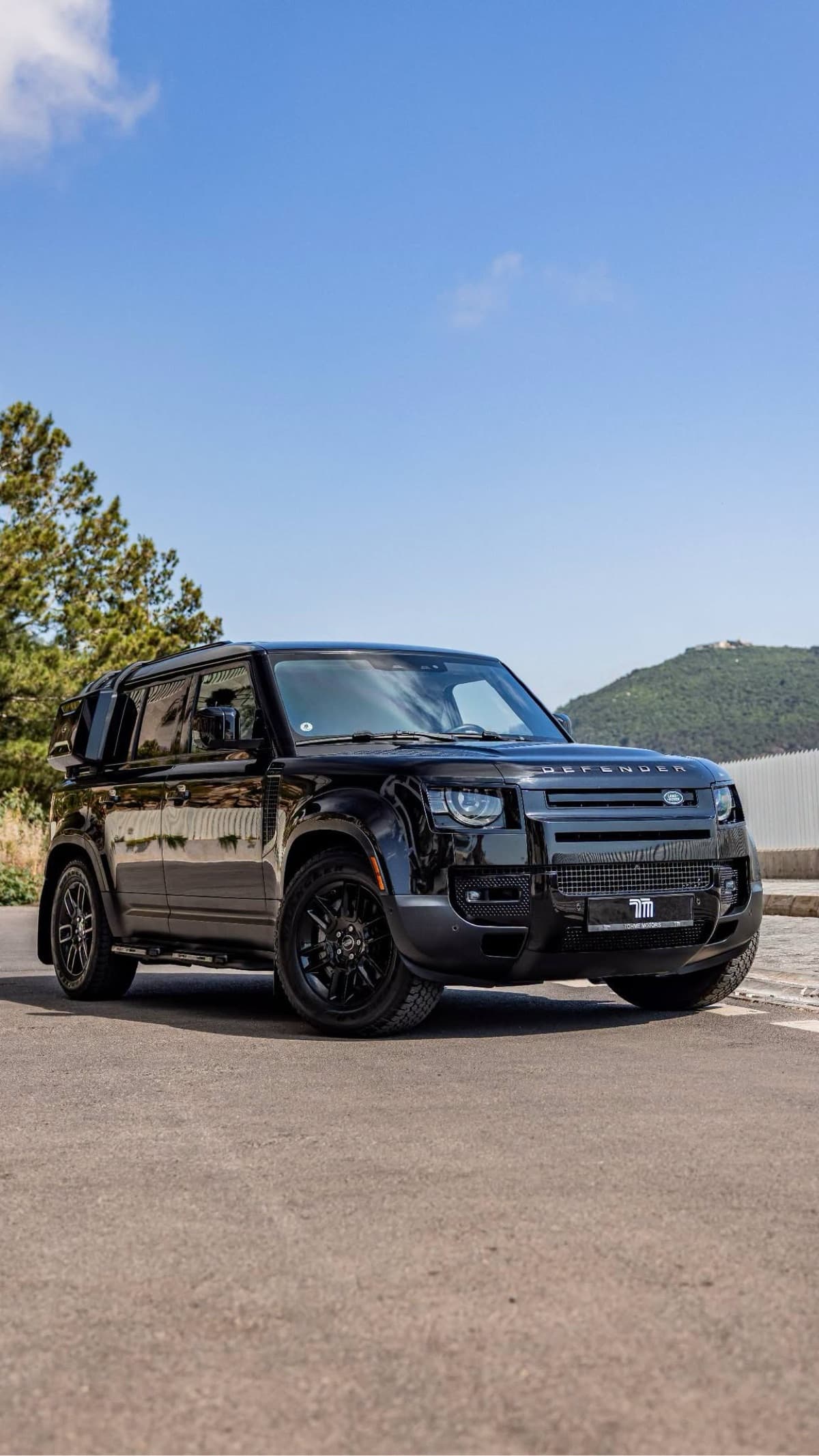 2020 Land Rover Defender P400 SE