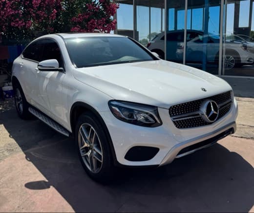 Mercedes-Benz GLC300 4matic