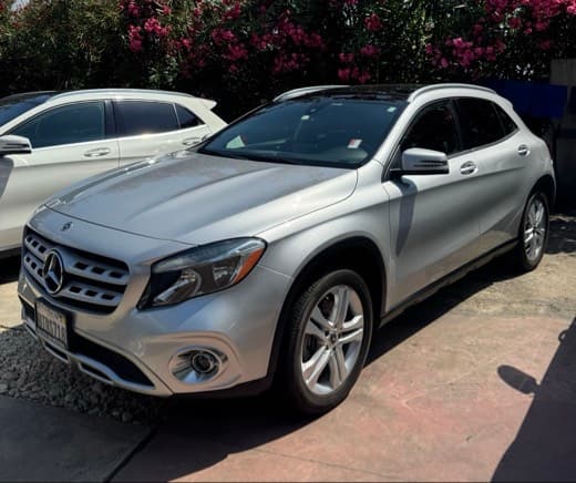 Mercedes-Benz GLA250 4matic