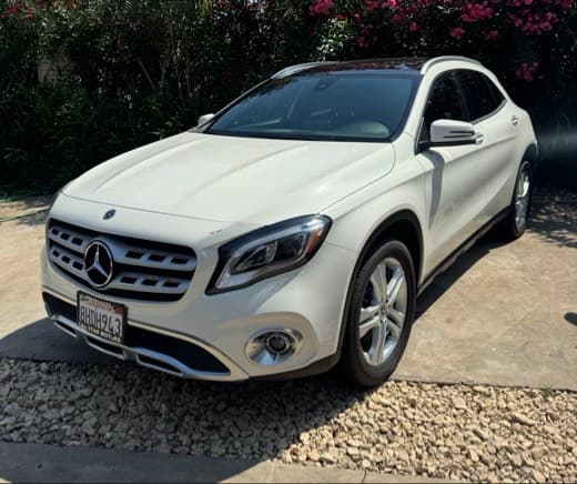Mercedes-Benz GLA250 4matic