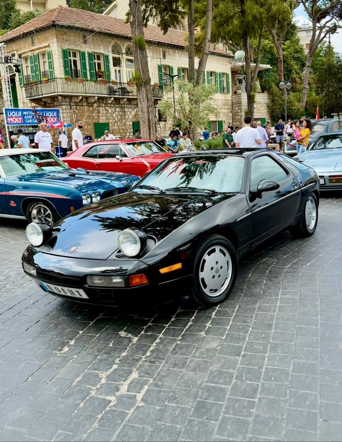 Porsche 928 S4