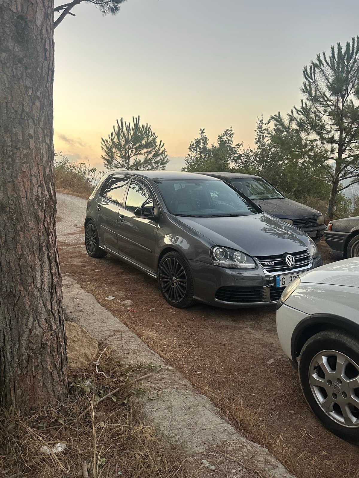 Volkswagen Golf R32