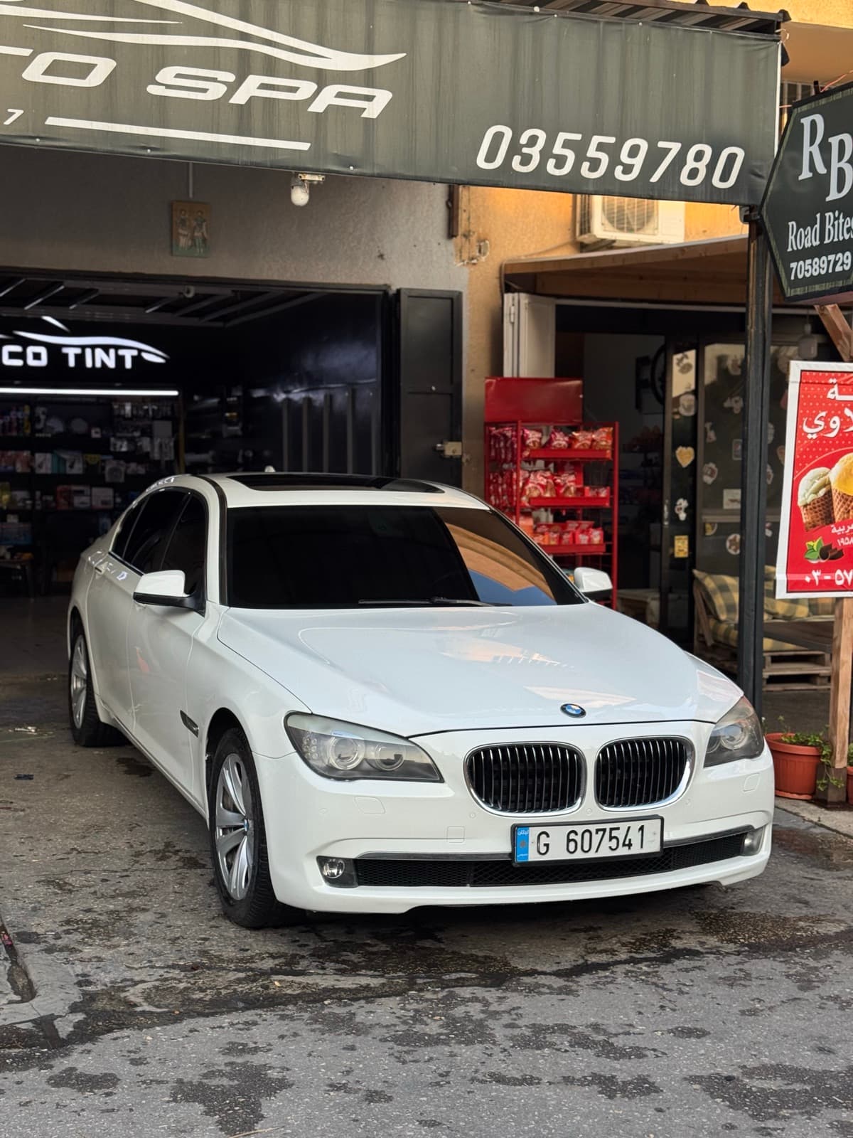 BMW 740i