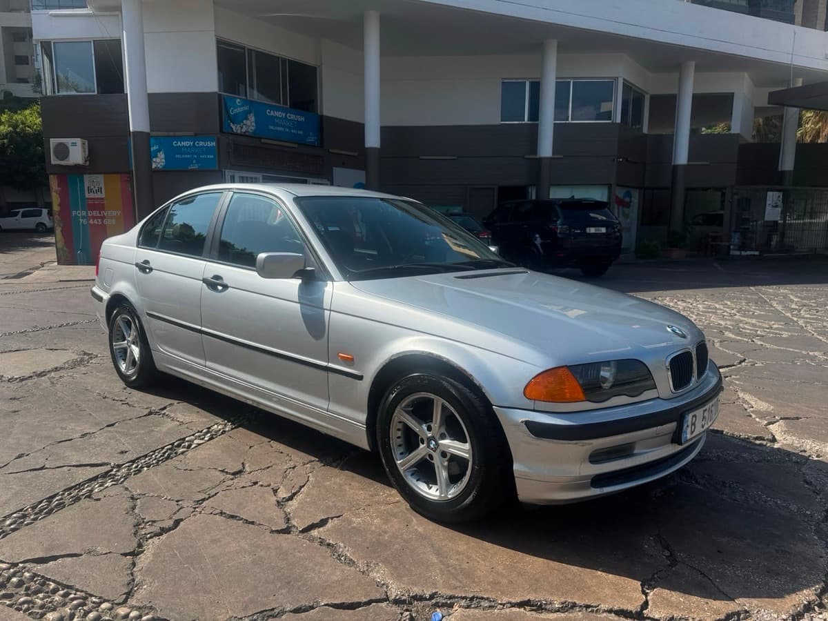 BMW 318i