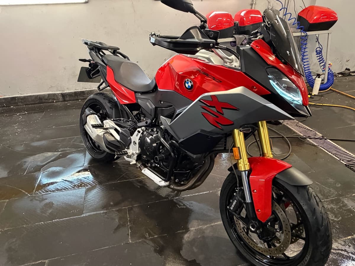 BMW F 900 XR