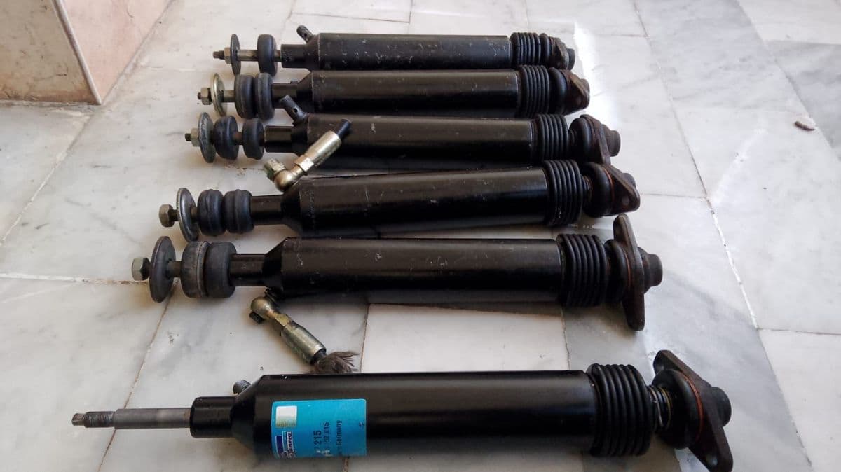 W126 560Sel/Sec hydraulic shocks