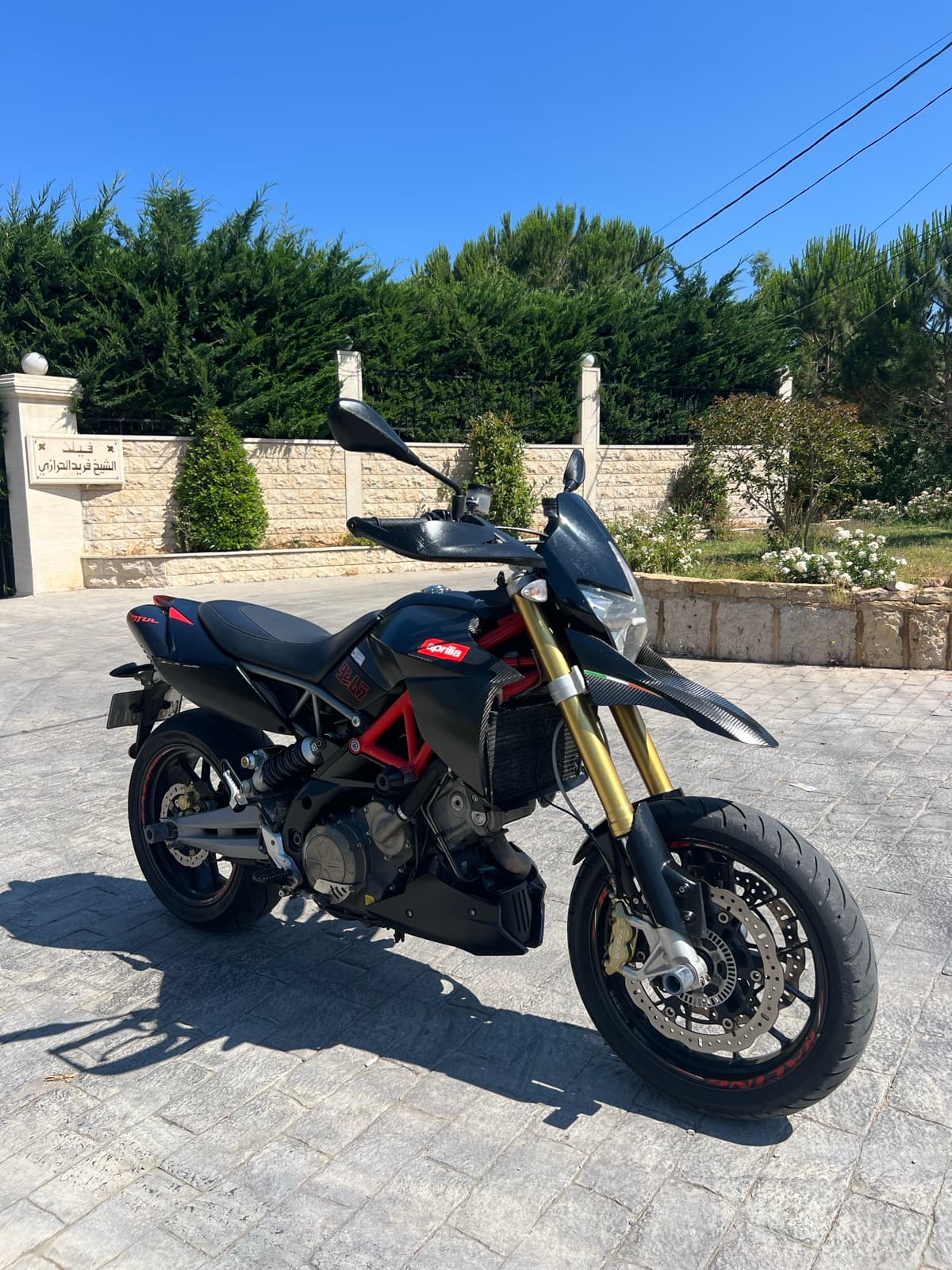 Aprilia Dorsoduro