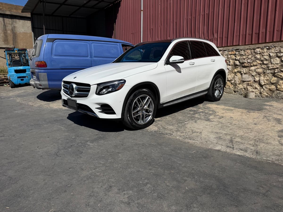 Mercedes-Benz GLC300 4MATIC