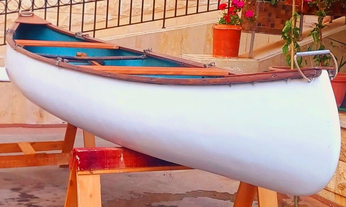 Australian Canoe Vantage Canoe