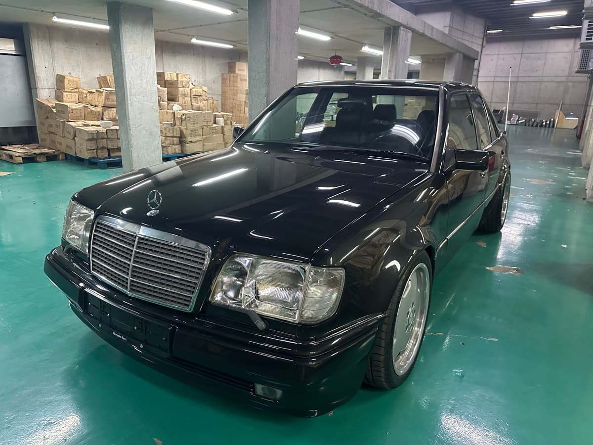 Mercedes-Benz E400
