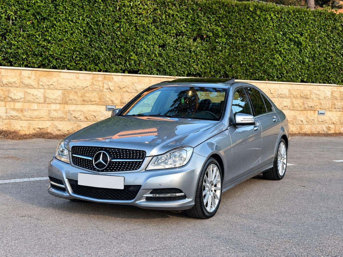 Mercedes-Benz C300