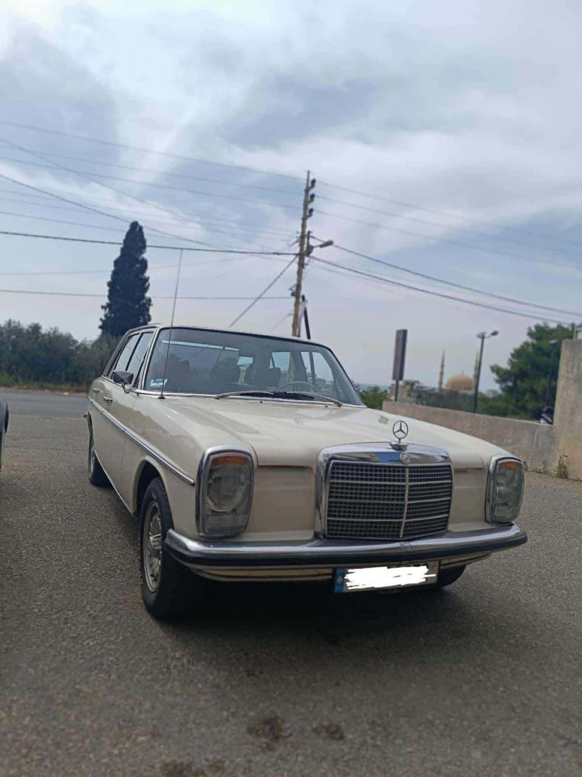 Mercedes-Benz 200