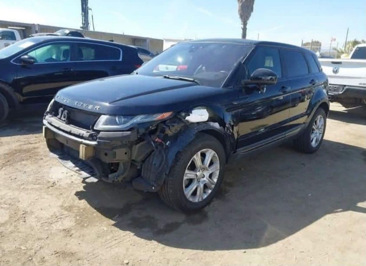 Range Rover Evoque Black Ingenium